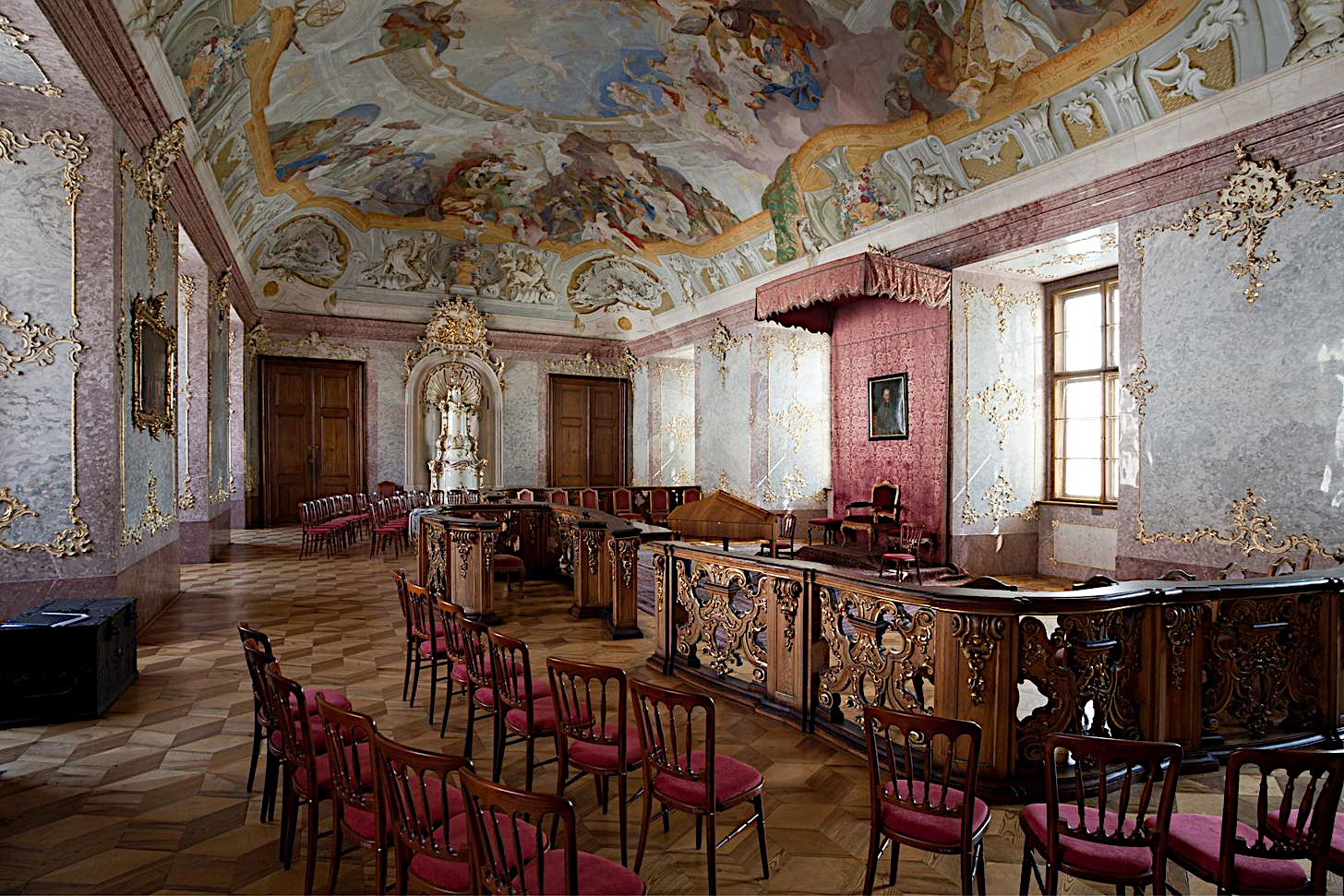 ARCIBISKUPSKÝ ZÁMEK V KROMĚŘÍŽÍ (NKP, UNESCO)