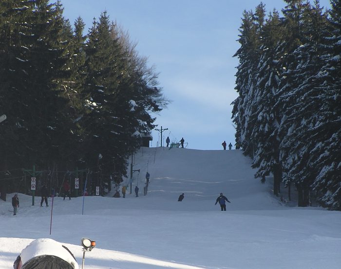SKI ARE�L SVRATKA