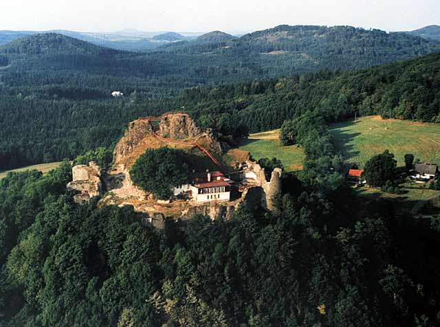 zcenina hradu Toltejn