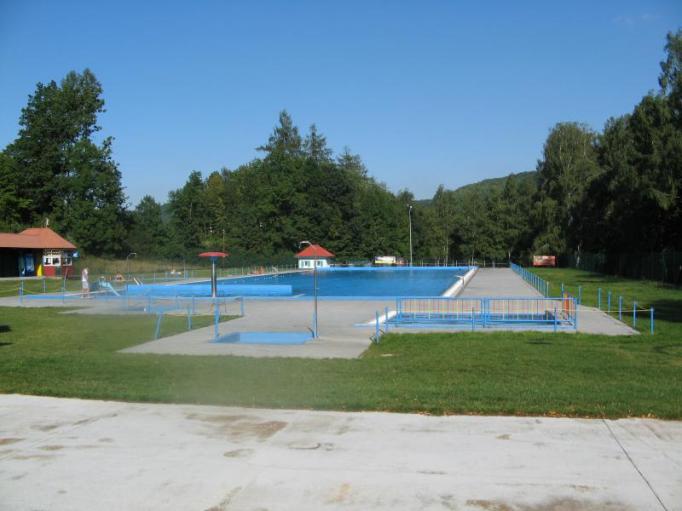 KOUPALIŠTĚ LIBOTÍN - ŠTRAMBERK