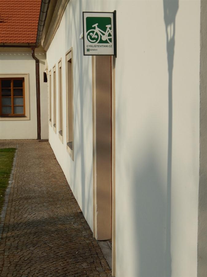 Cyklisté jsou v Benátkách nad Jizerou vítáni